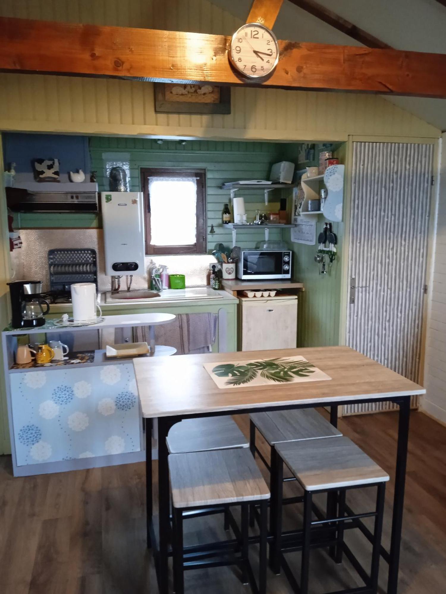 Hotel Le Chat Reveur Ardres Esterno foto